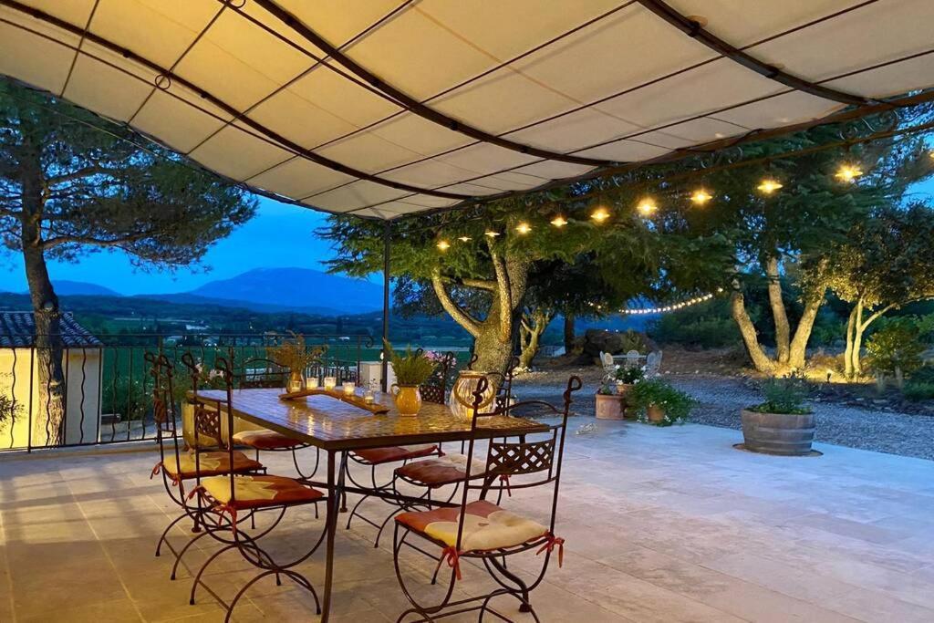 Le Clos Des Pins, Vue Mont Ventoux Roaix Екстер'єр фото
